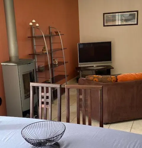 Holiday home Lemarinel