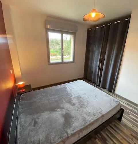 Holiday home Lemarinel